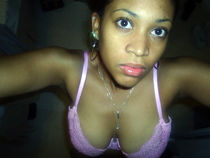 yololary nude